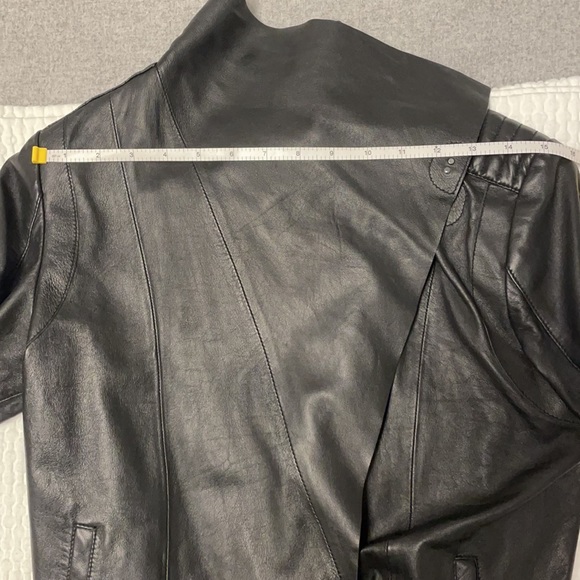 Trouvé unlined leather jacket with hook and eyes - Picture 7 of 9